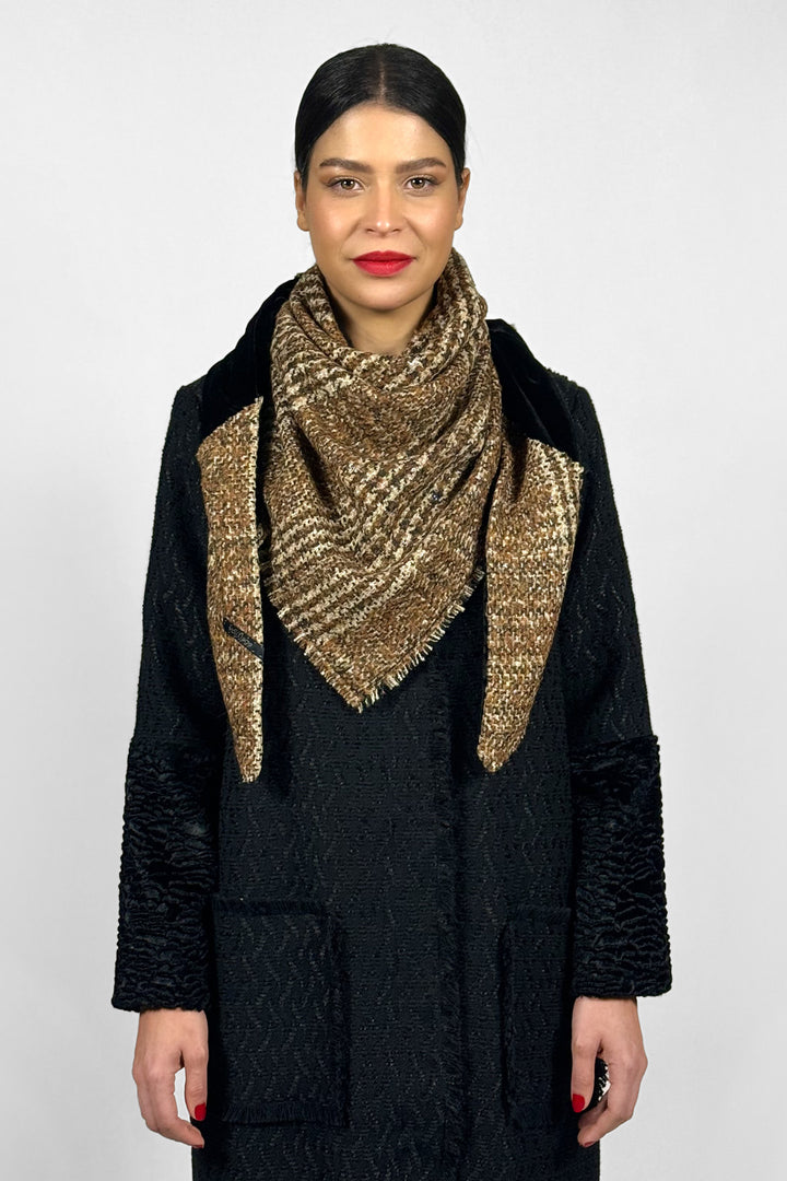 COUNTRY CLUB  bouclé v-neck