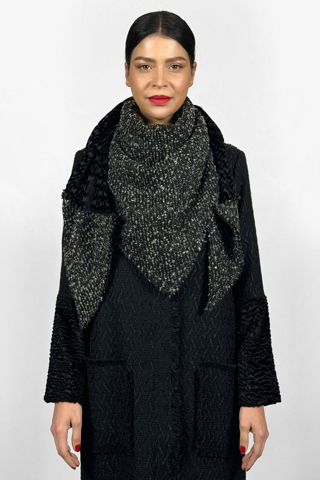 FEMININ/MASCULIN  bouclé v-neck