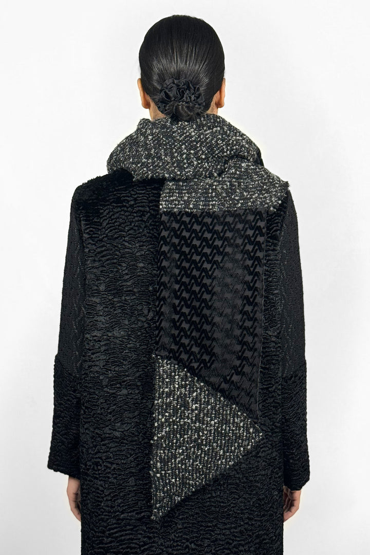 FEMININ/MASCULIN  bouclé v-neck