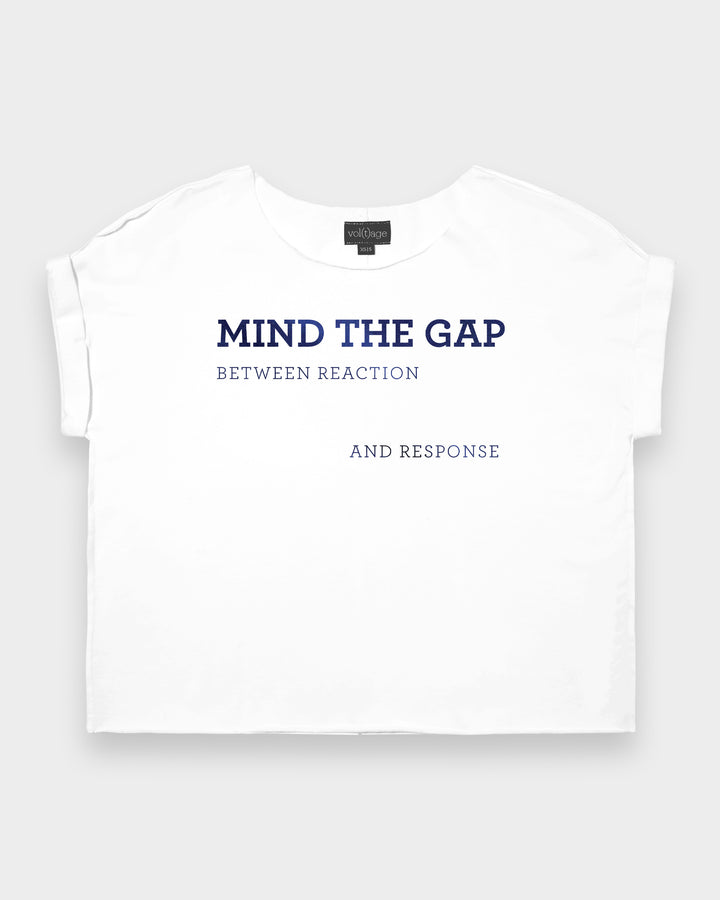 MIND THE GAP relaxed smart-tee