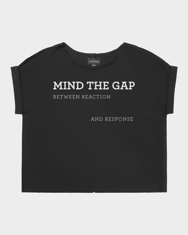 MIND THE GAP relaxed smart-tee