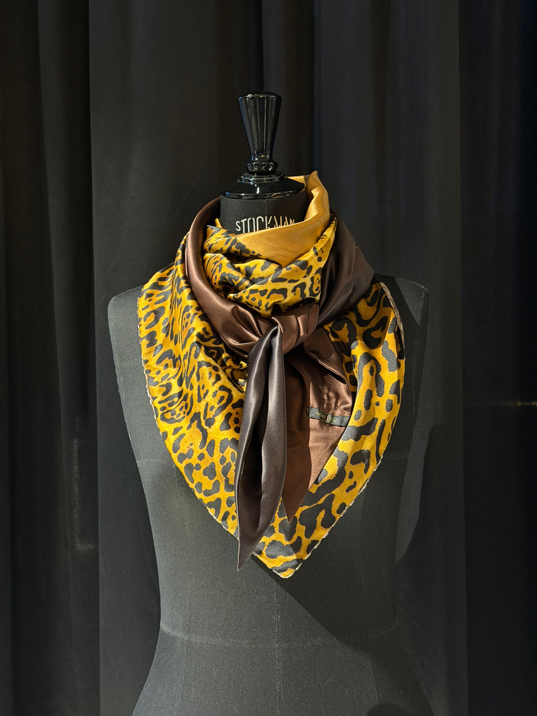 Wild Thing v-neck 2.0