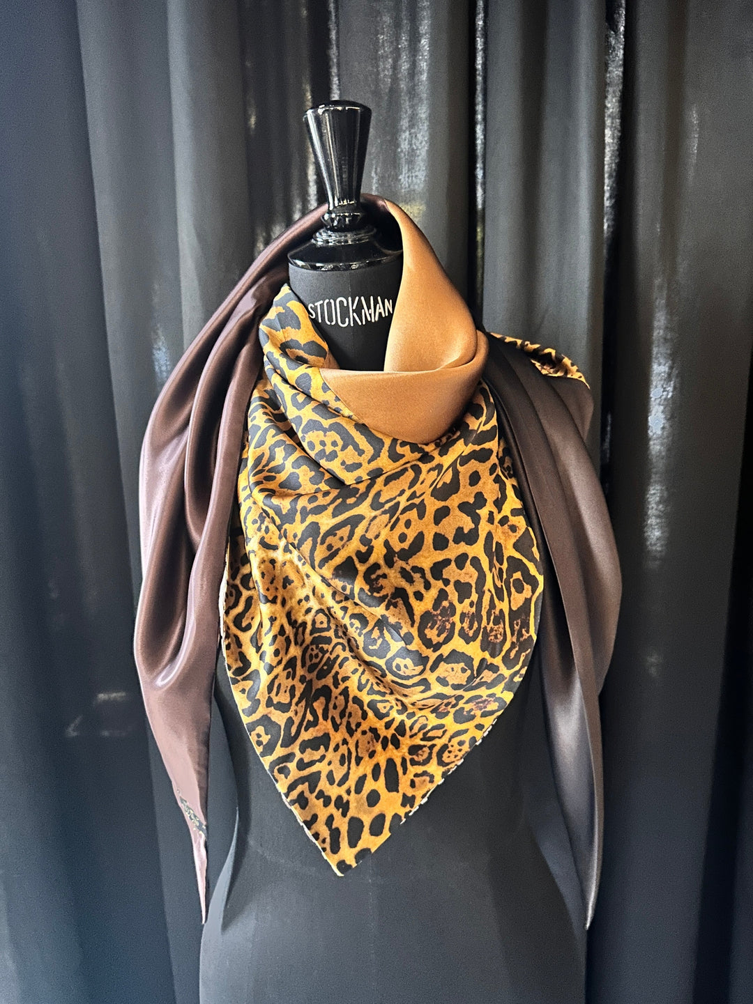 wild thing v-neck 2.0