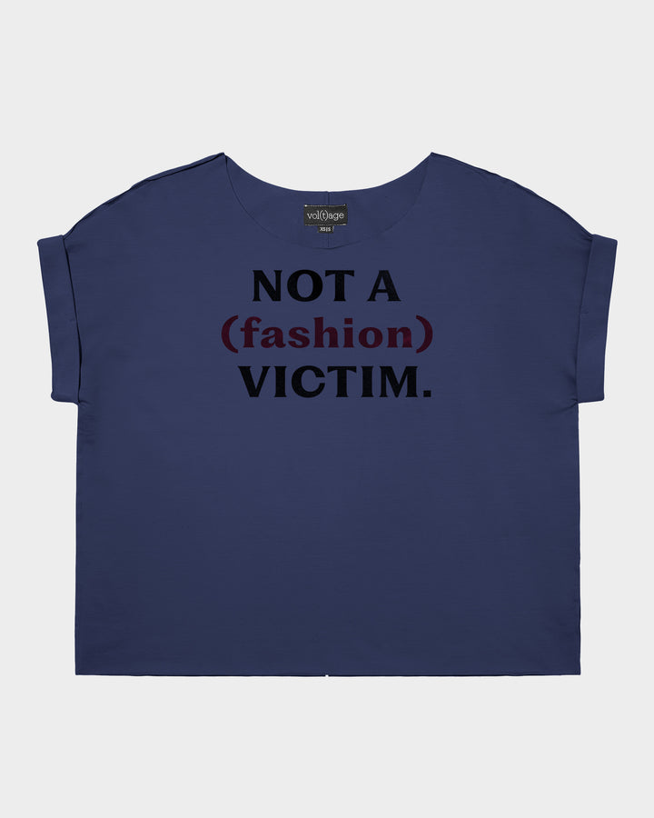 NOT A (fashion) VICTIM relaxed smart-tee