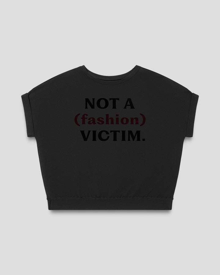 NOT A (fashion) VICTIM. fitted smart-tee