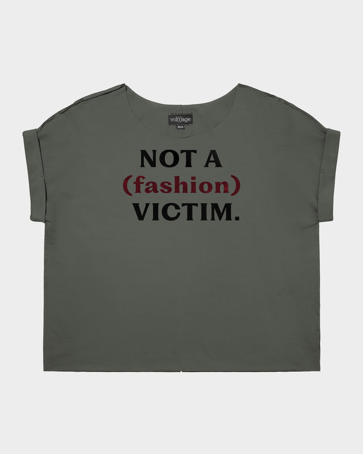 NOT A (fashion) VICTIM relaxed smart-tee