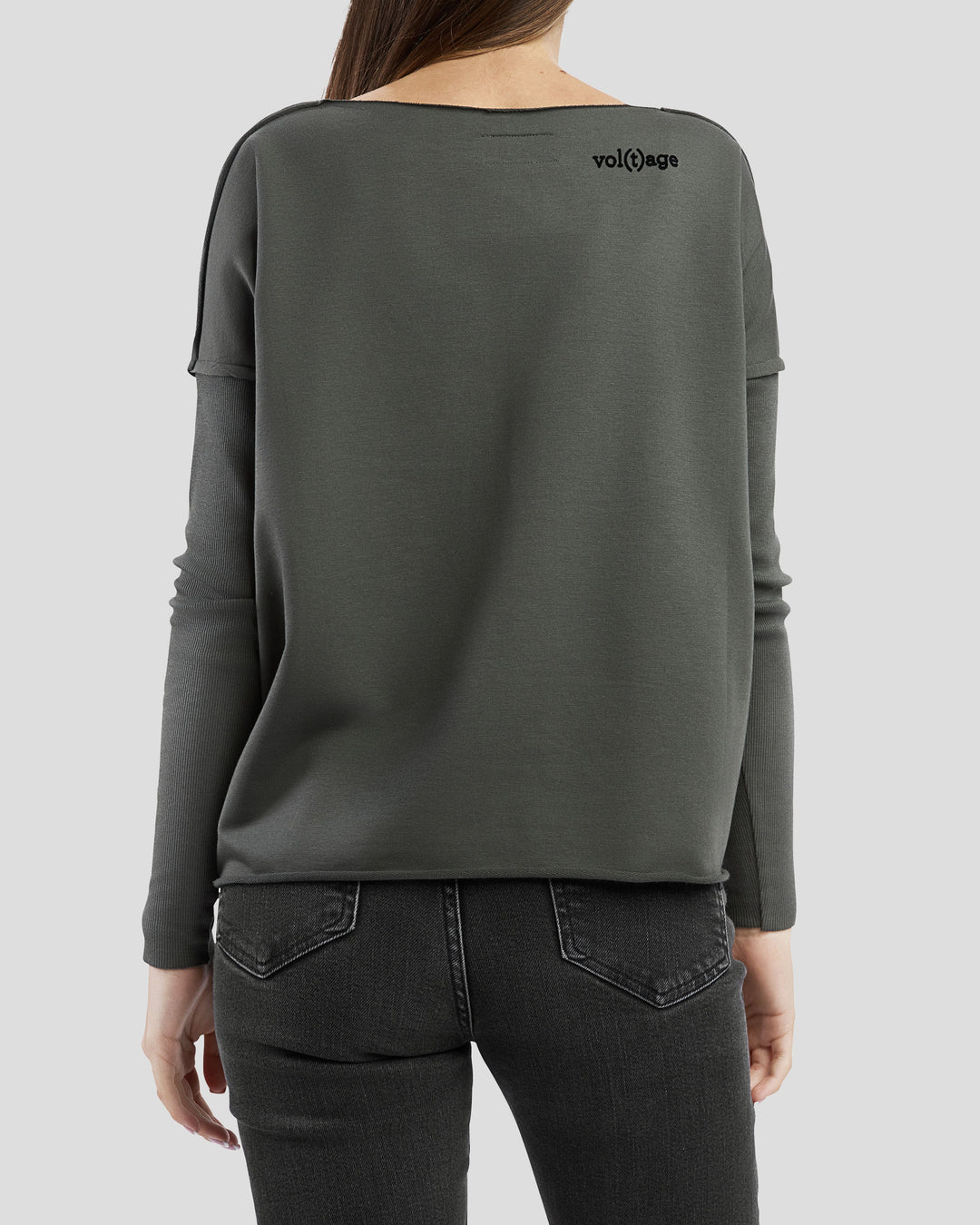 THE ONE (AND ONLY) relaxed smart-shirt