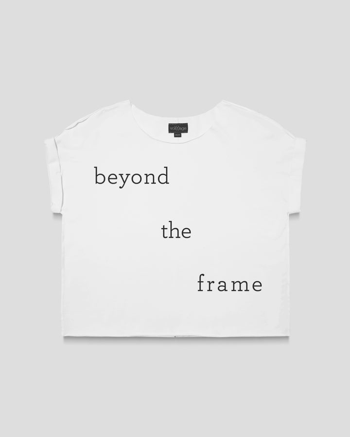 BEYOND THE FRAME  relaxed smart-tee