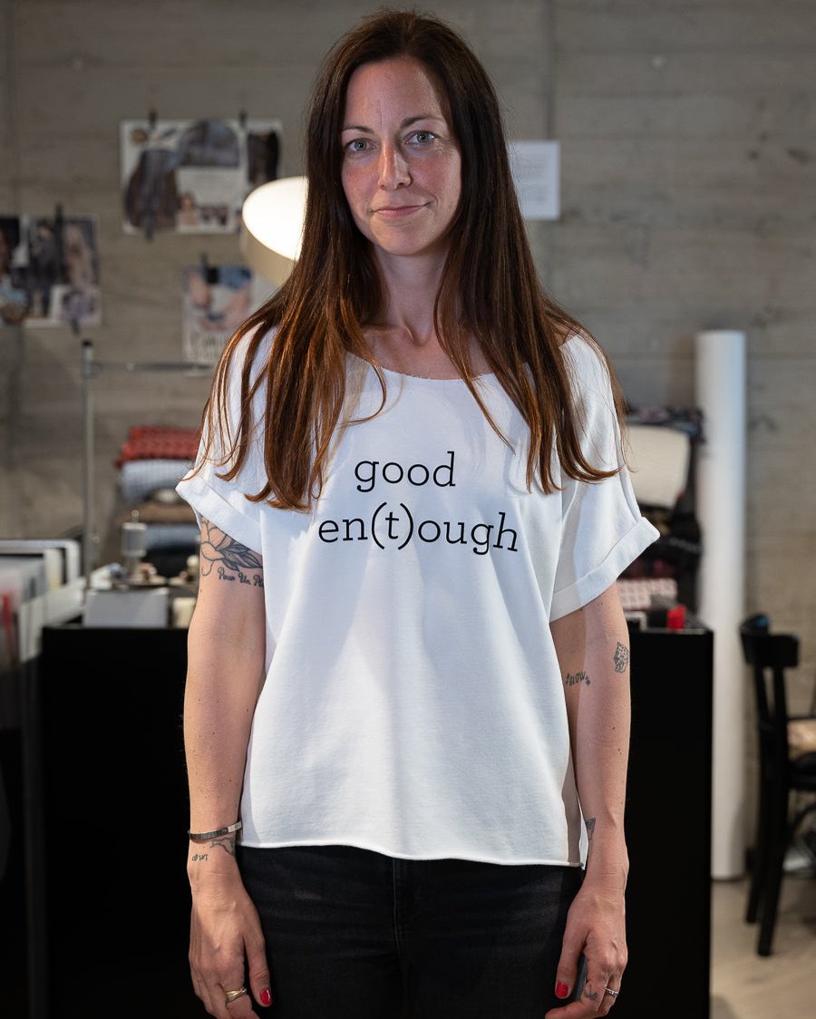 GOOD EN(T)OUGH relaxed smart-tee