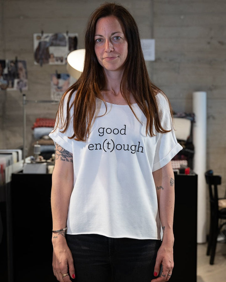 GOOD EN(T)OUGH relaxed smart-tee