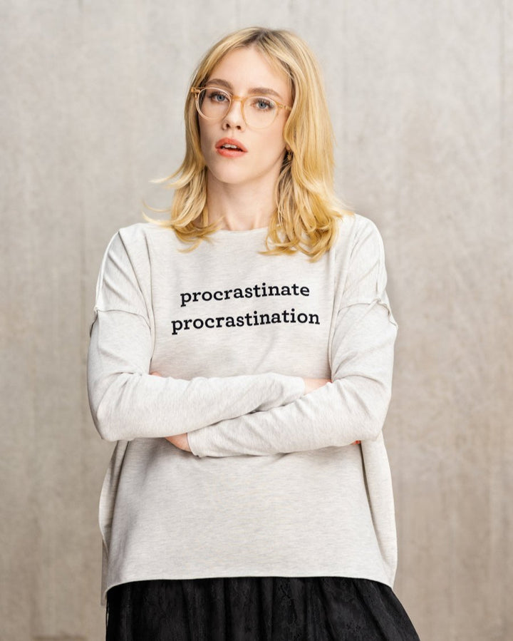PROCRASTINATE PROCRASTINATION relaxed smart-shirt