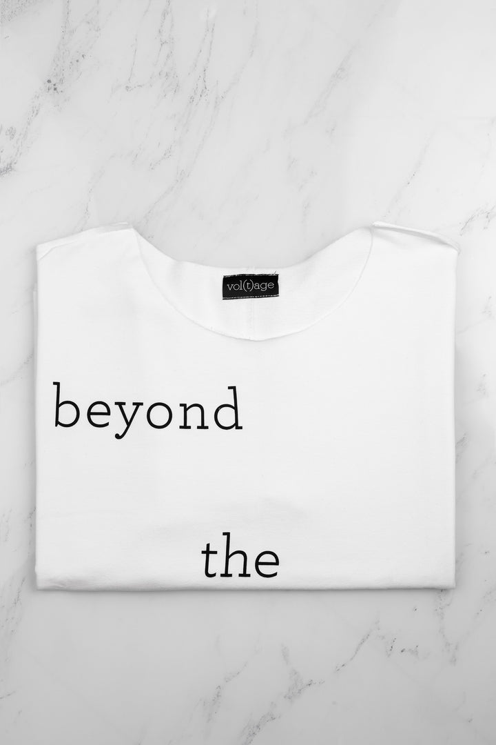BEYOND THE FRAME  relaxed smart-tee