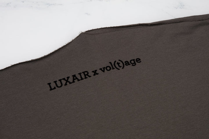 DON'T GIVE UP WITHOUT A FLIGHT relaxed smart-shirt