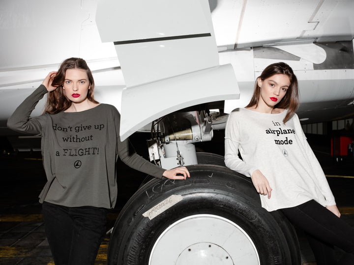 DON'T GIVE UP WITHOUT A FLIGHT relaxed smart-shirt