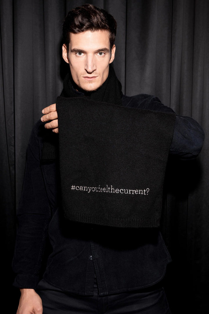 CAN YOU FEEL THE CURRENT pure cashmere scarf