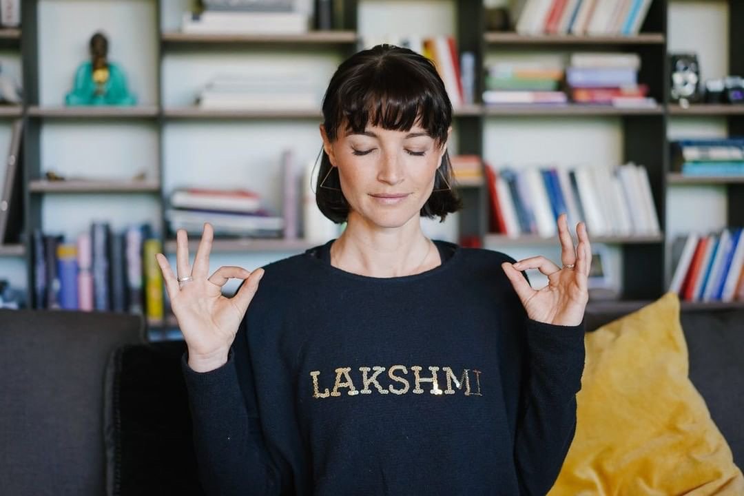 LAKSHMI - HAS YOUR BACK sweater